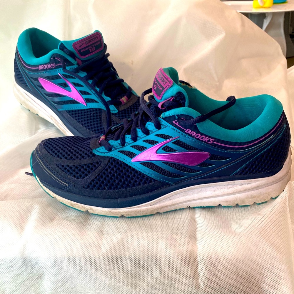 Brooks Addiction 13 Running Shoes